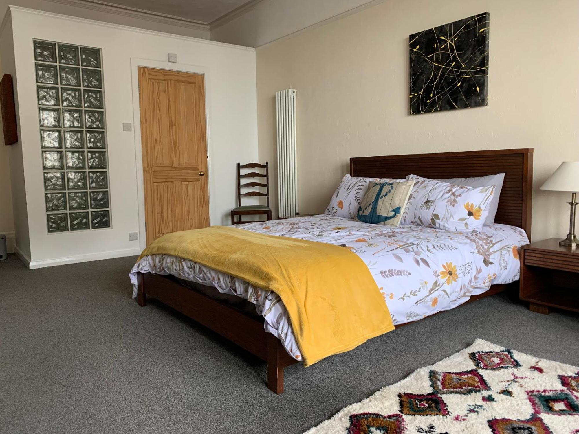Guest house Ocean View Double With Ensuite, With Access To Private Garden And Bike Store Margate