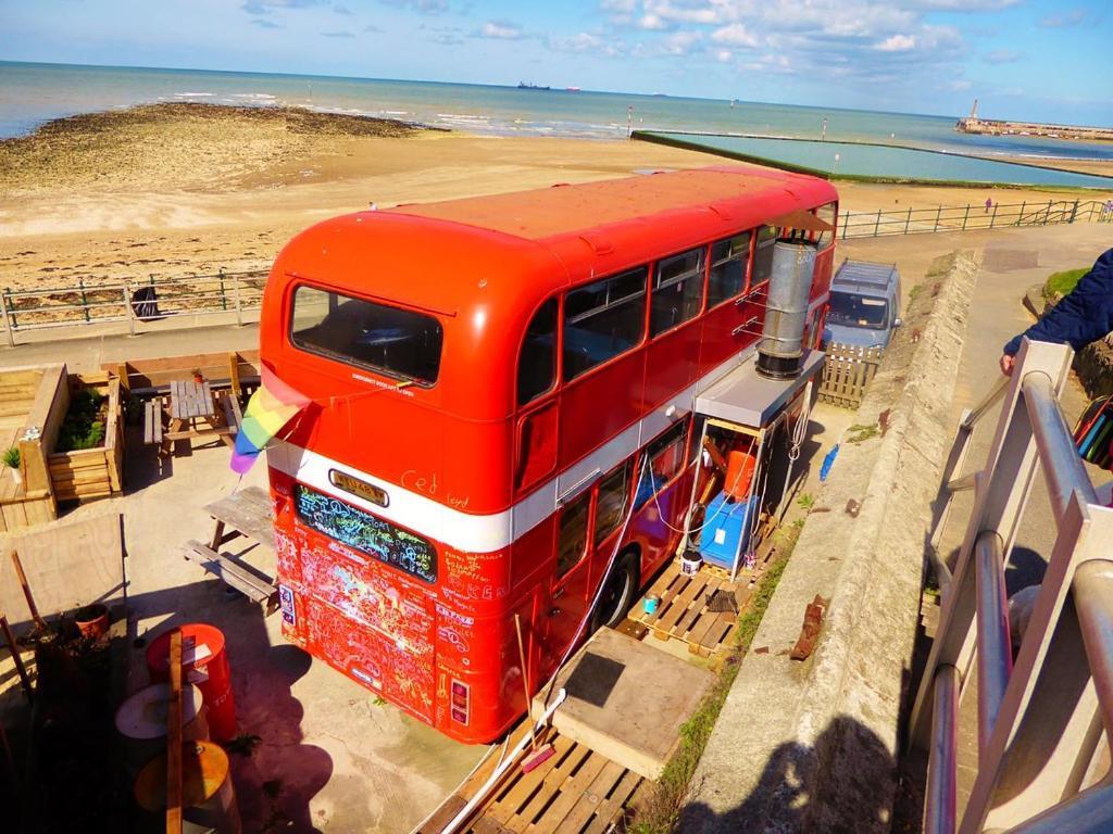 Ocean View Double With Ensuite, With Access To Private Garden And Bike Store * Margate